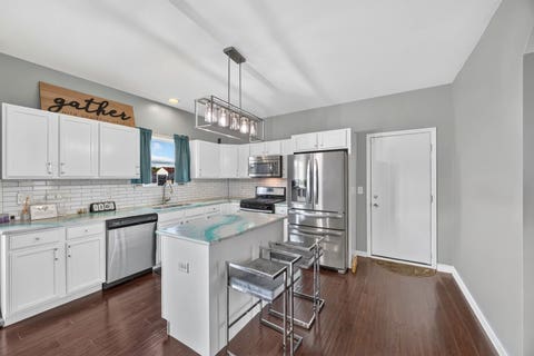 Tiny photo for 594 Camellia Avenue, Aurora, IL 60505 (MLS # 12734858)