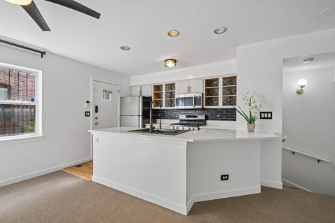 Tiny photo for 1007 E 61st Street, Chicago, IL 60637 (MLS # 12735384)