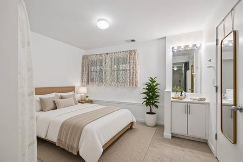 Tiny photo for 1007 E 61st Street, Chicago, IL 60637 (MLS # 12735384)