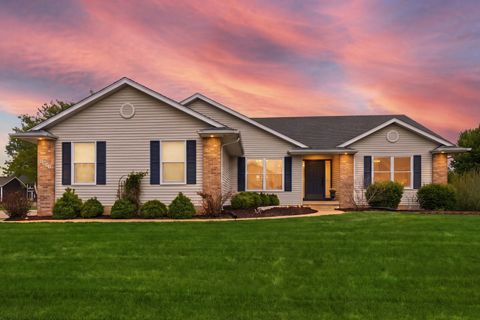 Tiny photo for 1991 Streamside Drive, Bettendorf, IA 52722 (MLS # 12631161)