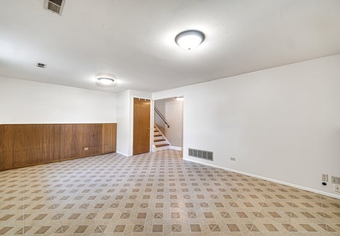 Tiny photo for 7515 Northway Drive, Hanover Park, IL 60133 (MLS # 12736657)
