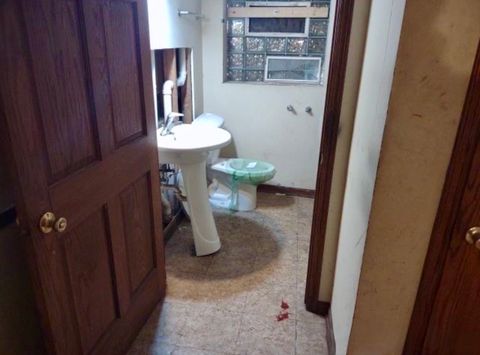 Tiny photo for 9356 S Oglesby Avenue, Chicago, IL 60617 (MLS # 12516462)