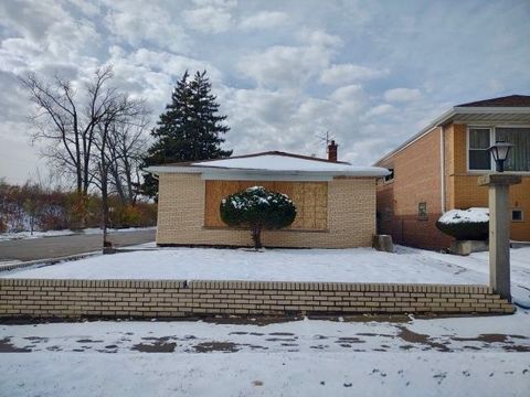 Photo of 9356 S Oglesby Avenue, Chicago, IL 60617 (MLS # 12516462)