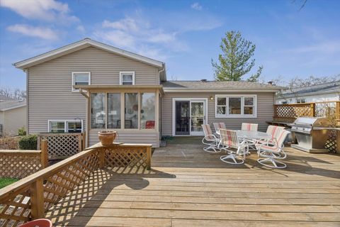 Tiny photo for 710 Maple Lane, Darien, IL 60561 (MLS # 12602509)