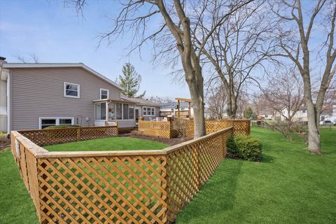 Tiny photo for 710 Maple Lane, Darien, IL 60561 (MLS # 12602509)