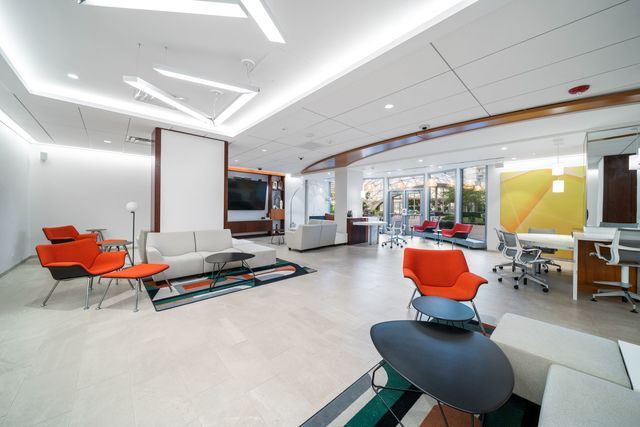 Chicago, Illinois 60601, United States, 2 Bedrooms Bedrooms, ,2 BathroomsBathrooms,Residential,Active,204086