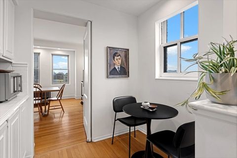 Tiny photo for 431 W Oakdale Avenue #13D, Chicago, IL 60657 (MLS # 12565280)