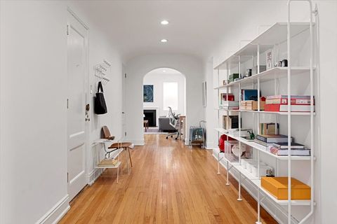 Tiny photo for 431 W Oakdale Avenue #13D, Chicago, IL 60657 (MLS # 12565280)