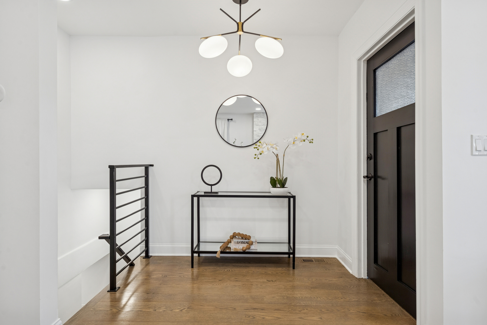 5426 N Western Avenue