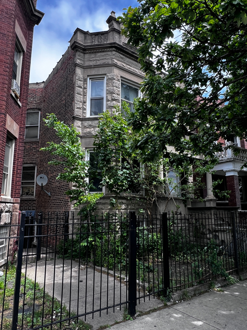 3936 W Congress Parkway