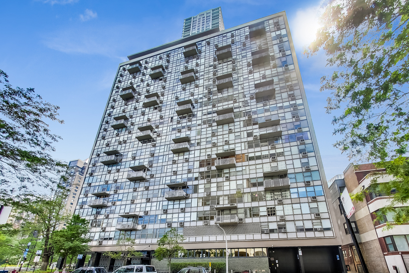 1000 N LAKE SHORE Drive 305