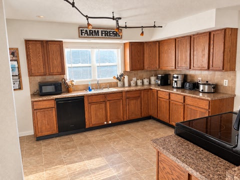 Tiny photo for 417 W Washington Street, Clinton, IL 61727 (MLS # 12789340)