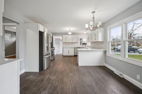 Tiny photo for 849 Dixie Highway, Beecher, IL 60401 (MLS # 12601789)