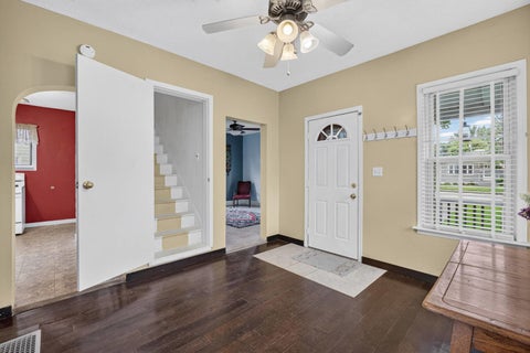 Tiny photo for 1550 W 15th Street, Davenport, IA 52804 (MLS # 12735118)