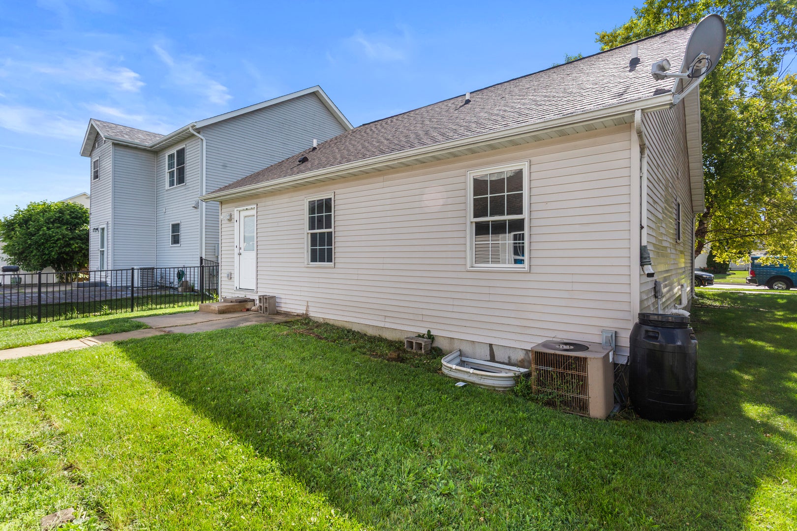 1304 S ABERCORN