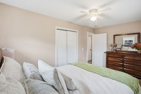 Tiny photo for 217 5th Street, Buffalo, IA 52728 (MLS # 100000074)