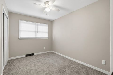 Tiny photo for 217 5th Street, Buffalo, IA 52728 (MLS # 100000074)