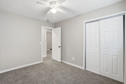 Tiny photo for 217 5th Street, Buffalo, IA 52728 (MLS # 100000074)