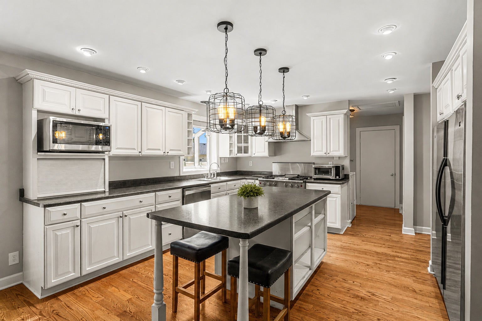 476 LaSalle Drive