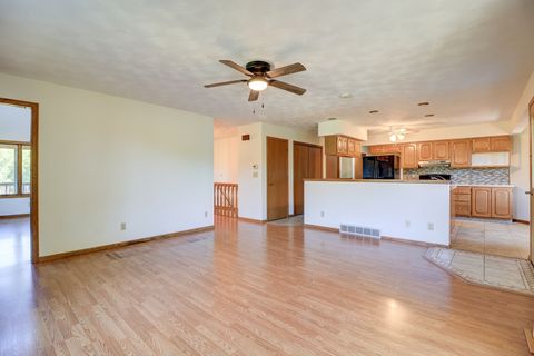 Tiny photo for 4305 Hillcrest Lane, Sterling, IL 61081 (MLS # 12481203)