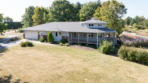 Photo of 4305 Hillcrest Lane, Sterling, IL 61081 (MLS # 12481203)