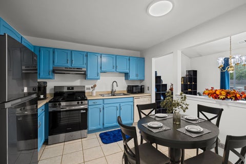 Tiny photo for 785 Margate Lane #B, Prospect Heights, IL 60070 (MLS # 12792354)