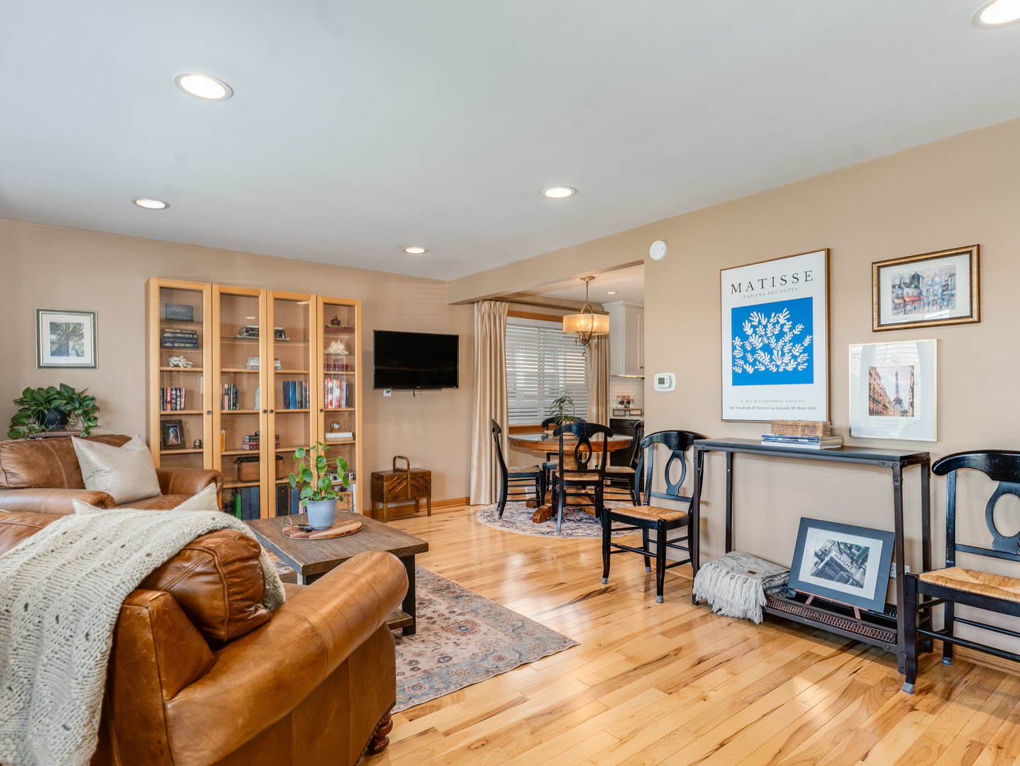 6235 S Rutherford Avenue