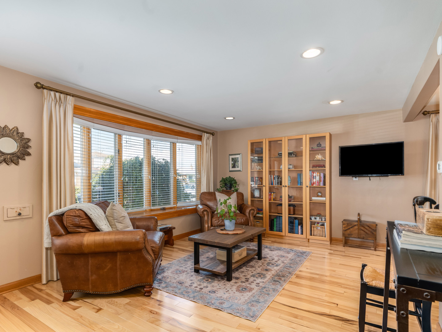 6235 S Rutherford Avenue