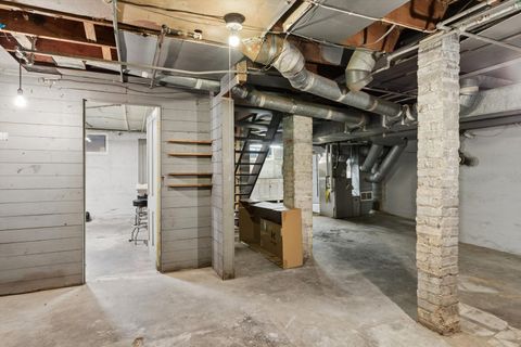 Tiny photo for 716 Terrace Drive, Clinton, IA 52732 (MLS # 12589400)