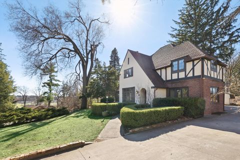 Tiny photo for 716 Terrace Drive, Clinton, IA 52732 (MLS # 12589400)