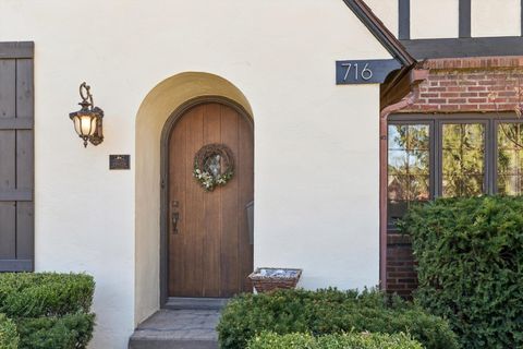 Tiny photo for 716 Terrace Drive, Clinton, IA 52732 (MLS # 12589400)