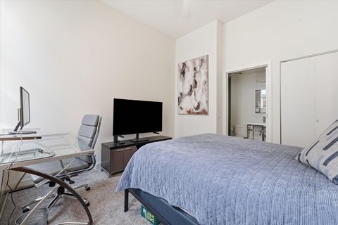 Tiny photo for 333 W Hubbard Street #1010, Chicago, IL 60654 (MLS # 12715025)