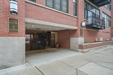 Tiny photo for 333 W Hubbard Street #1010, Chicago, IL 60654 (MLS # 12715025)