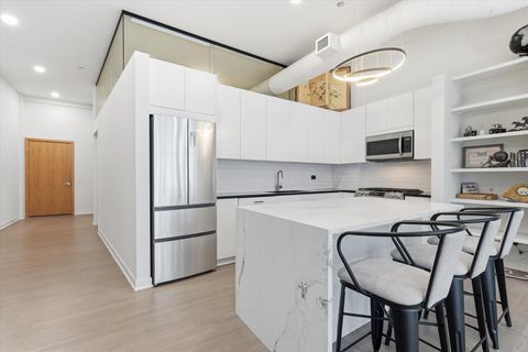 Tiny photo for 333 W Hubbard Street #1010, Chicago, IL 60654 (MLS # 12715025)