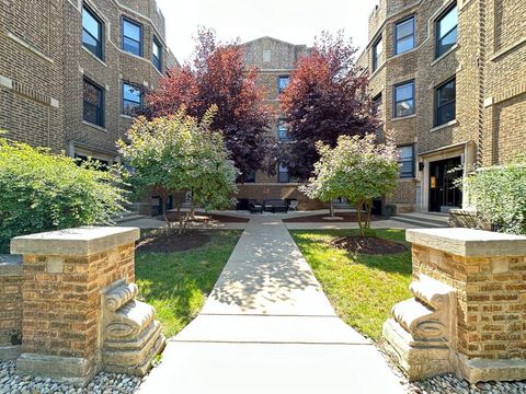 629 W CORNELIA Avenue GDN Chicago IL 60657