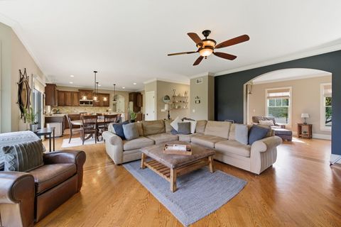 Tiny photo for 3558 Hidden Fawn Drive, Elgin, IL 60124 (MLS # 12477006)