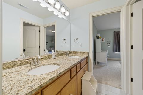 Tiny photo for 3558 Hidden Fawn Drive, Elgin, IL 60124 (MLS # 12477006)