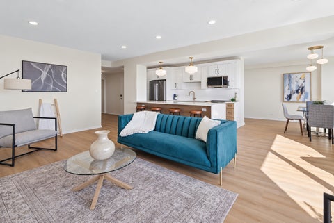 Tiny photo for 3180 N Lake Shore Drive #6E, Chicago, IL 60657 (MLS # 12794082)