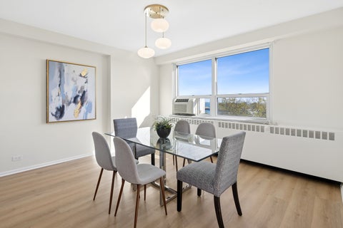 Tiny photo for 3180 N Lake Shore Drive #6E, Chicago, IL 60657 (MLS # 12794082)