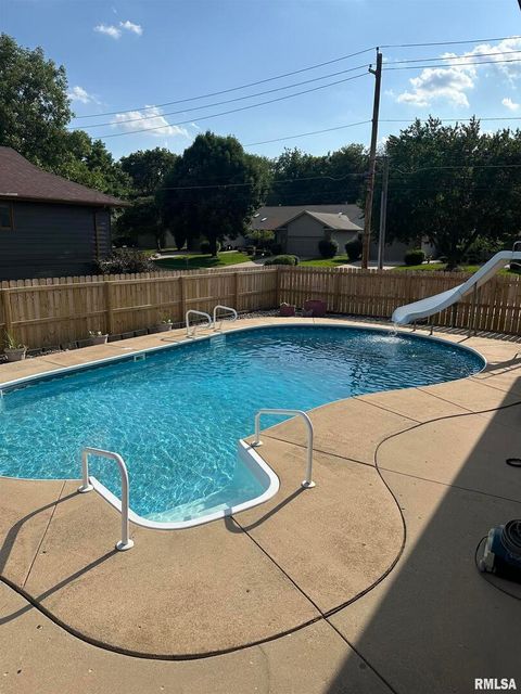 Tiny photo for 5302 16TH Avenue, Moline, IL 61265 (MLS # QC4269793)