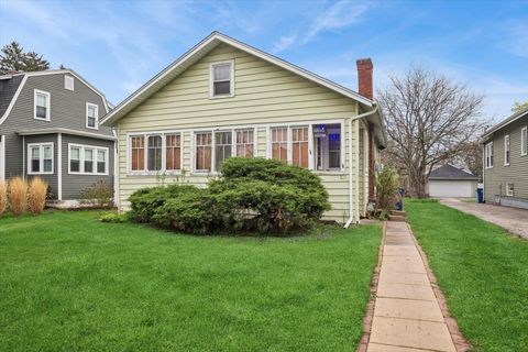 127 S Princeton Avenue Villa Park IL 60181
