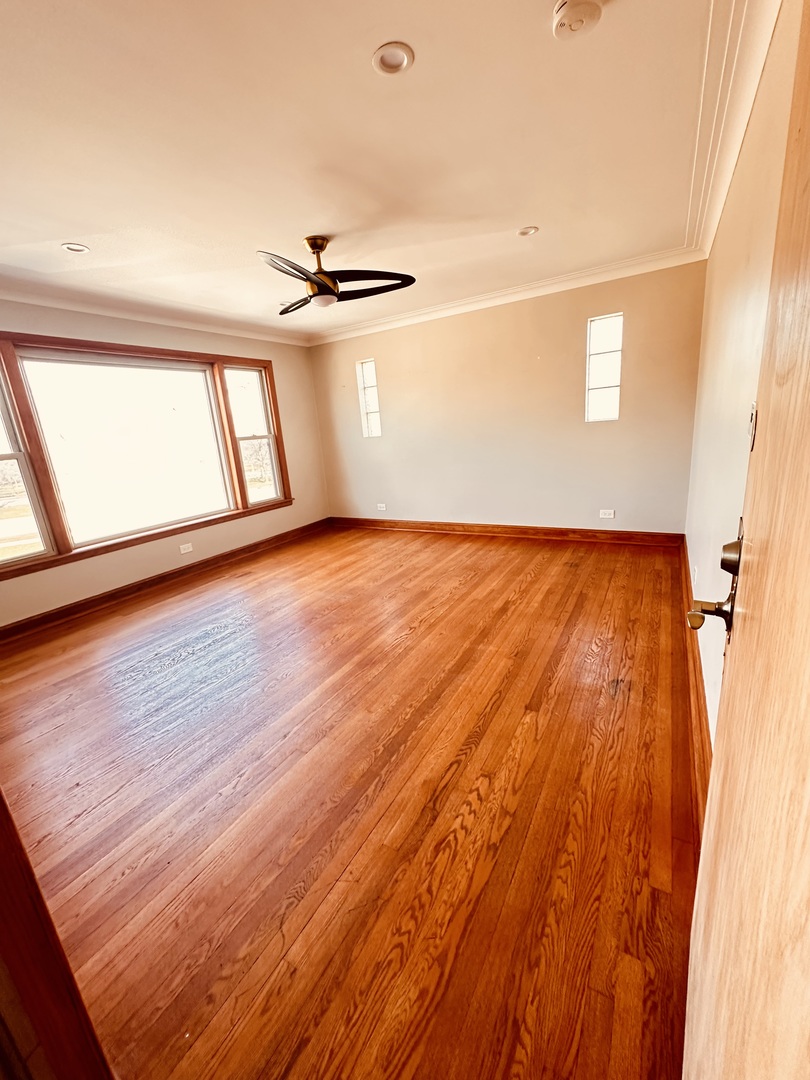 2823 W 71st Street