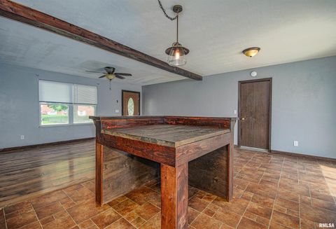 Tiny photo for 518 Roddy Road, Salem, IL 62881 (MLS # EB459018)