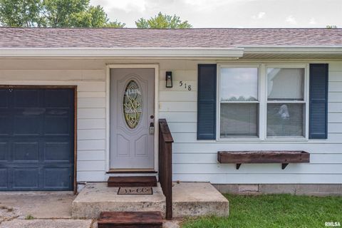 Tiny photo for 518 Roddy Road, Salem, IL 62881 (MLS # EB459018)