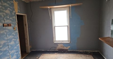 Tiny photo for 1203 W Oak Street, West Frankfort, IL 62896 (MLS # 100000098)