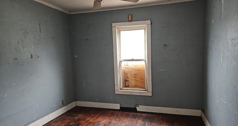 Tiny photo for 1203 W Oak Street, West Frankfort, IL 62896 (MLS # 100000098)