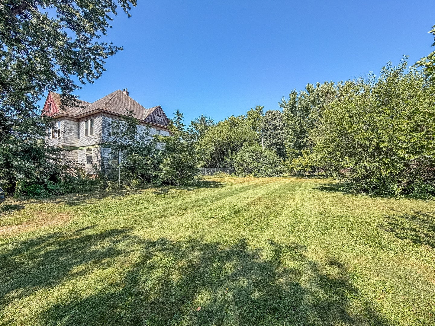 107 W Green Street