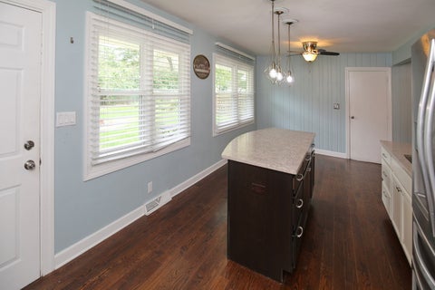 Tiny photo for 212 Hill Avenue, North Aurora, IL 60542 (MLS # 12759986)