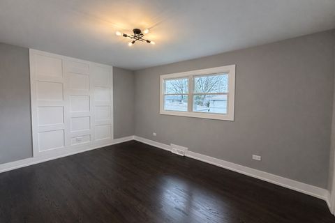 Tiny photo for 16755 Oleander Avenue, Tinley Park, IL 60477 (MLS # 12592037)