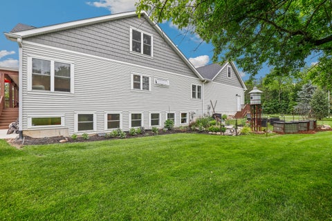 Tiny photo for 410 E 665 N, Valparaiso, IN 46383 (MLS # 12731538)